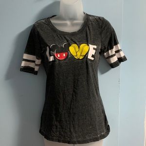 DISNEY MICKEY MOUSE LOVE SHIRT